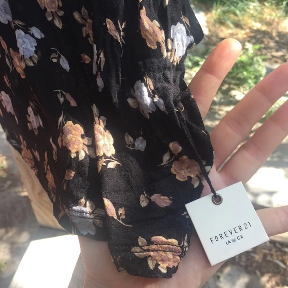 Floral crop top - Picture 3 of 8